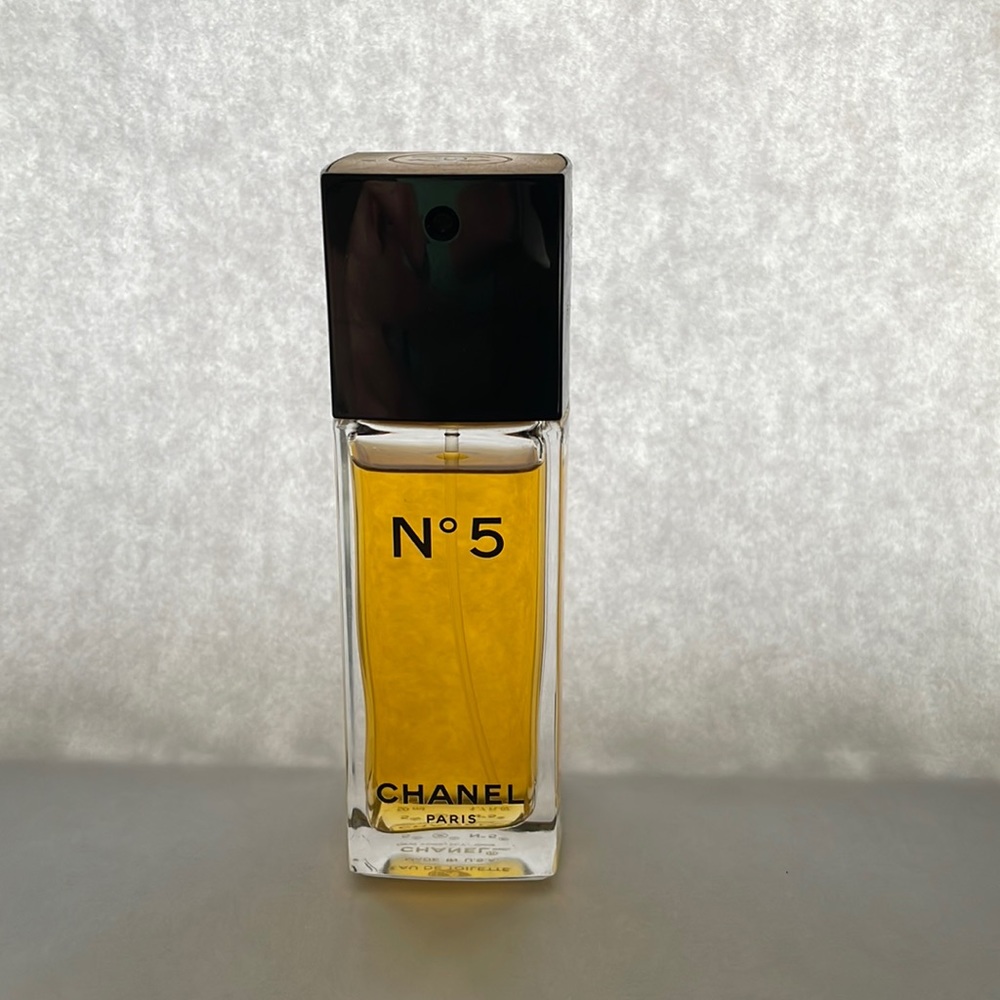 Chanel No. 5 Eau de Toilette Spray Perfume